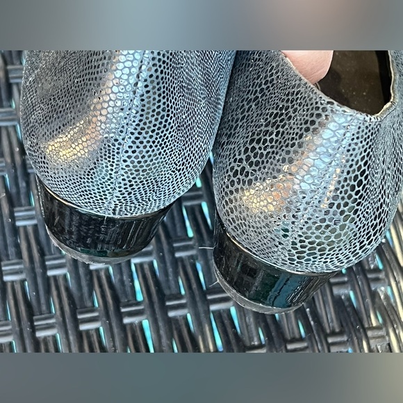 Ros Hommerson Women's Black Loafers - Picture 4 of 7